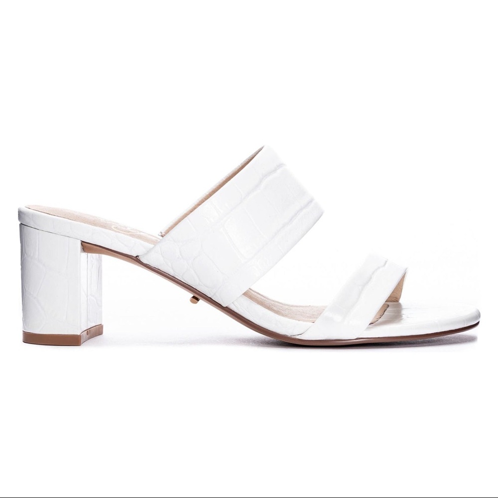 New 42 Gold White Slip- On Heel